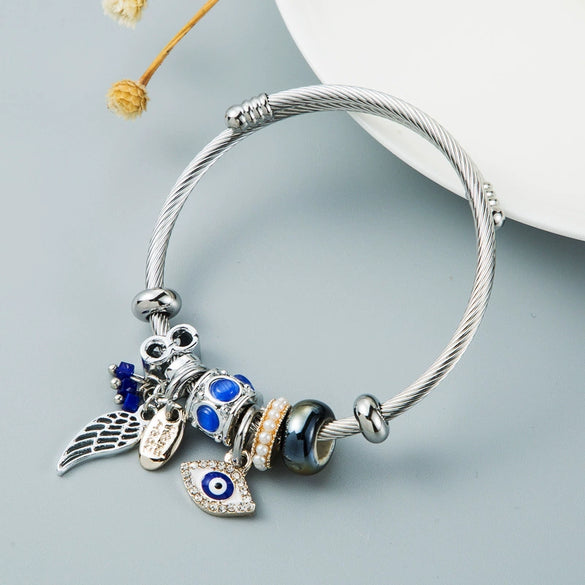 Women's Simple Alloy Eye Pendant Bracelet With Oildrop Pearl Detail And Electroplated Finish Fashion Jewelry Accessory