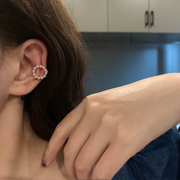 Women's Simple Cold Style Zircon Pearl Ear Clip Earrings With Geometric Design
