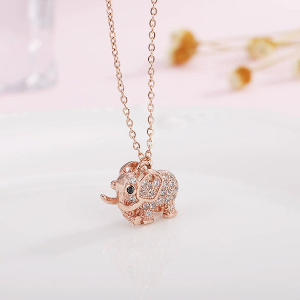 Women's Simple Geometric Copper Pendant Necklace With Rose Gold Tone Zircon Micro Inlay And Cross Chain