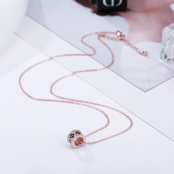 Women's Simple Geometric Copper Pendant Necklace With Rose Gold Tone Zircon Micro Inlay And Cross Chain