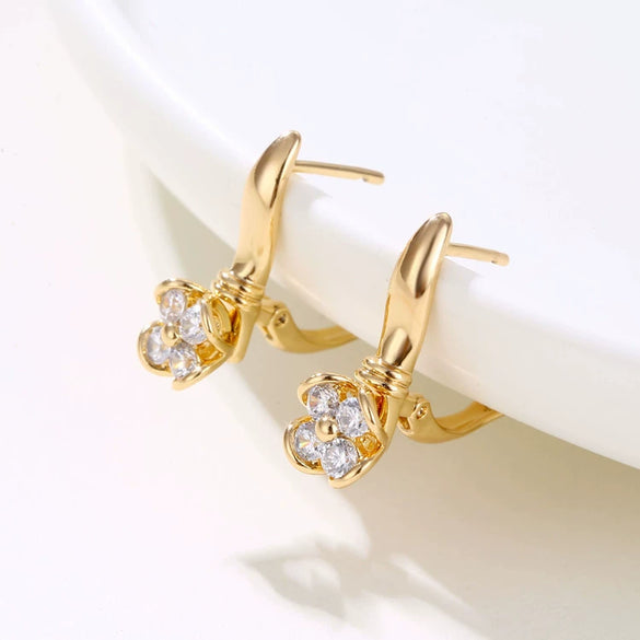 Women's Simple Geometric Four Leaf Flower Metal Earrings With Zircon Electroplated Fashion Party Jewelry