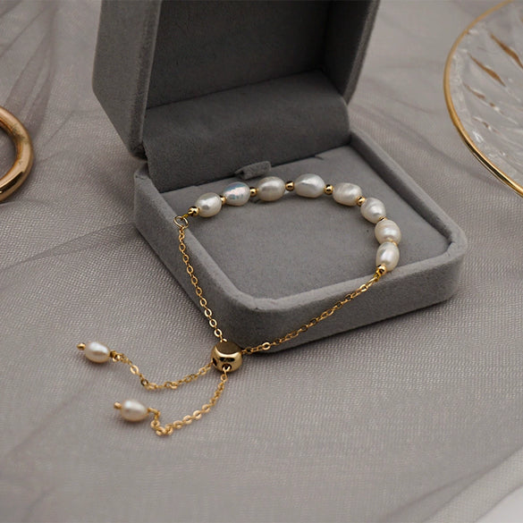 Women's Simple Geometric Freshwater Pearl Titanium Steel Chain Bracelet With Electroplating