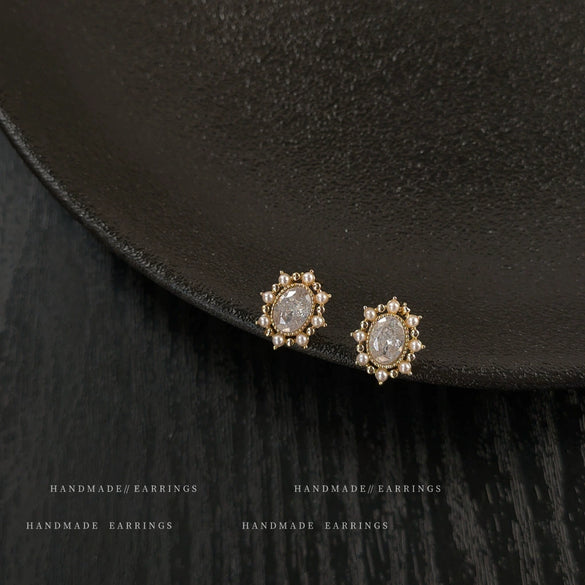 Women's Simple Geometric Oval Copper Earrings With Micro Paved Zircon Elegant Electroplated Fashion Earrings