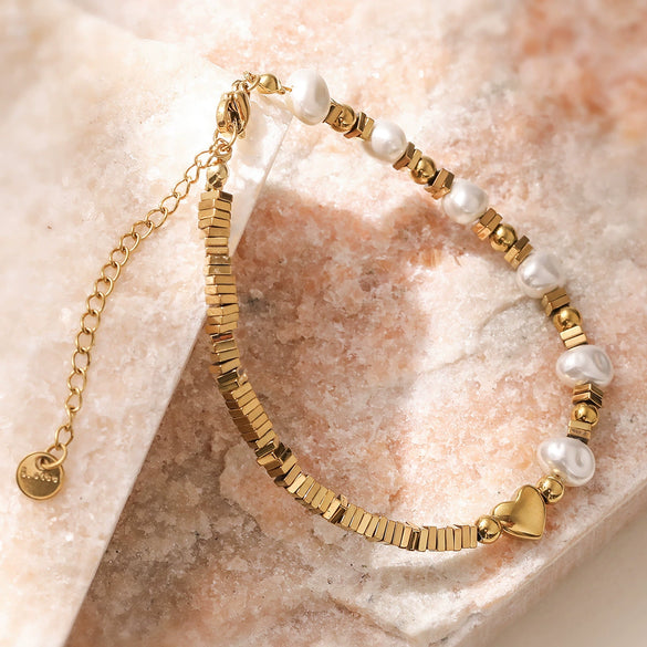 Women's Simple Geometric Stainless Steel Pearl Bracelet With 18K Goldplated Electroplating
