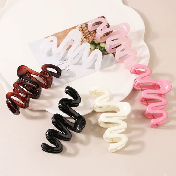 Women's Simple Geometric Wave Hair Shark Clip Hair Accessories With Electroplating Design