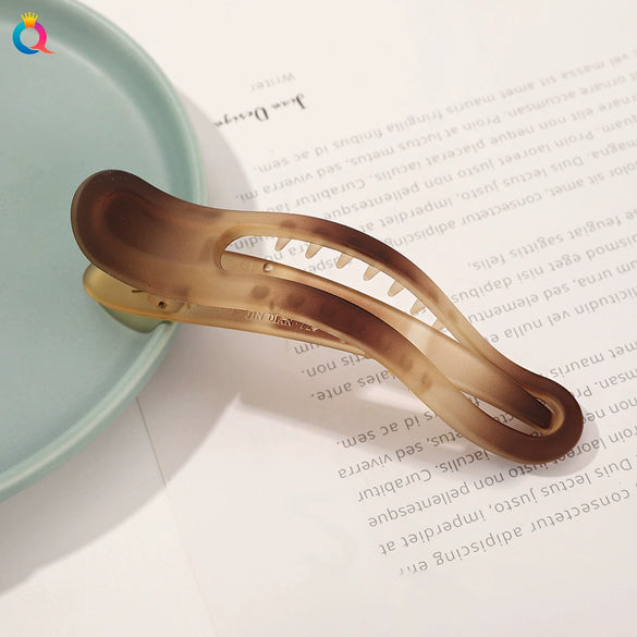 Women's Simple Handmade Plastic Resin Shark Grabber Hair Clip Frosted Duckbill Backofhead Hair Accessory