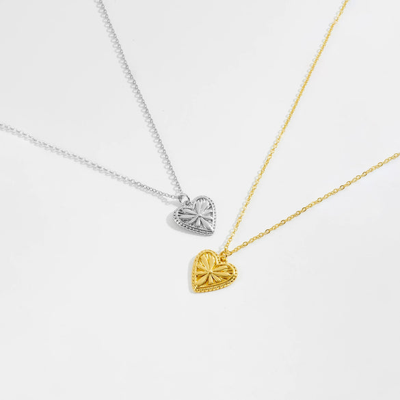 Women's Simple Love Heart Shaped Pendant Necklace With Copper Material And Electroplating Process