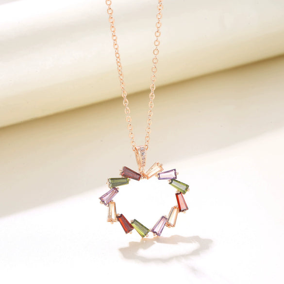 Women's Simple Rose Gold Color Heart Pendant Necklace With Artificial Zircon Inlay And O Chain