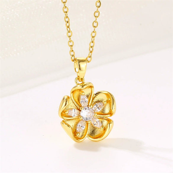 Women's Simple Stainless Steel Flower Pendant Necklace With Mixed Gem Inlay And Electroplating