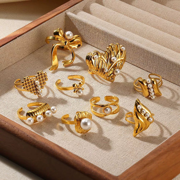 Women's Simple Titanium Steel And Imitation Pearl Ring With Geometric Heart Flower And Bow Patterns 18K Goldplated