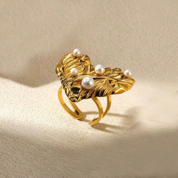 Women's Simple Titanium Steel And Imitation Pearl Ring With Geometric Heart Flower And Bow Patterns 18K Goldplated