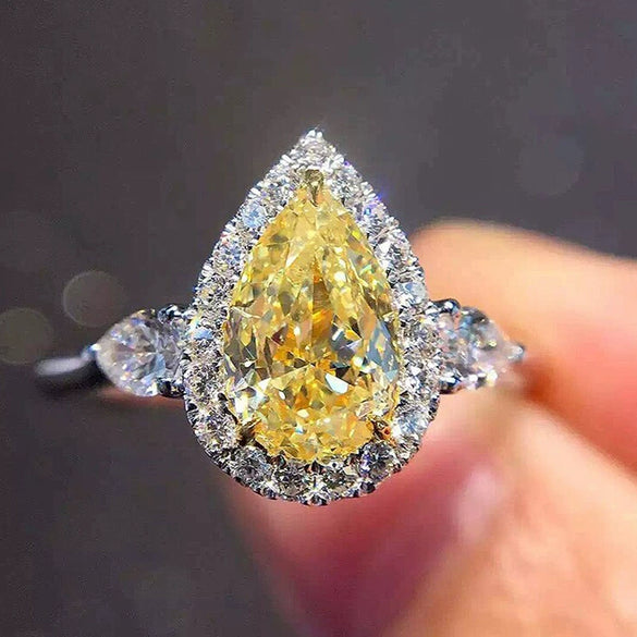 Women's Simple Yellow Water Drop Pear Shaped Zircon Copper Ring