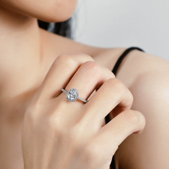 Women's Specialshaped Moissanite Ring S925 Sterling Silver Eggshaped Geometric Design