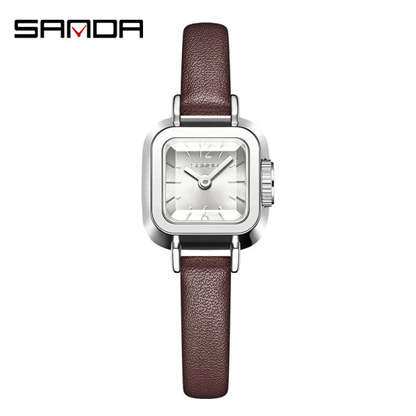 Women's Square Alloy Alloy Case Quartz Watch With Mesh Belt And Roman Pattern Waterproof Fashion Simple Compact Leisure Style