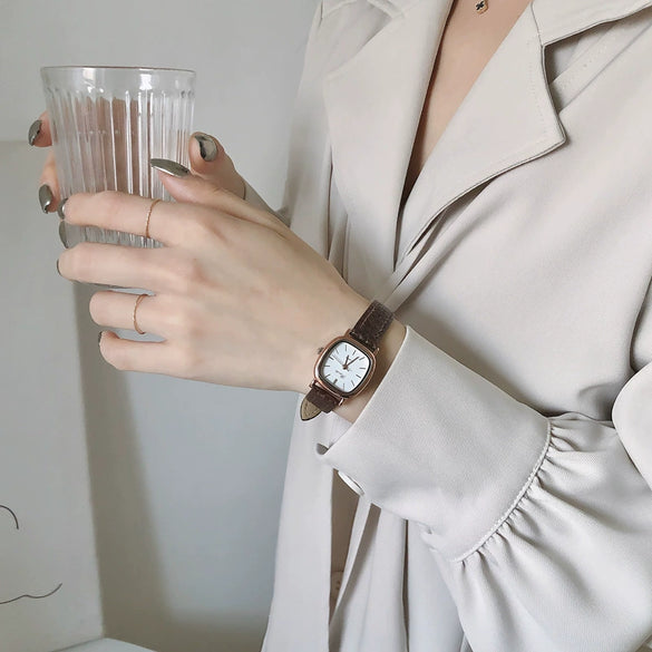 Women's Square Alloy Case Imitation Leather Strap Simple Retro Leisure Watch