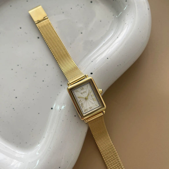 Women's Square Alloy Case Leisure Style Watch