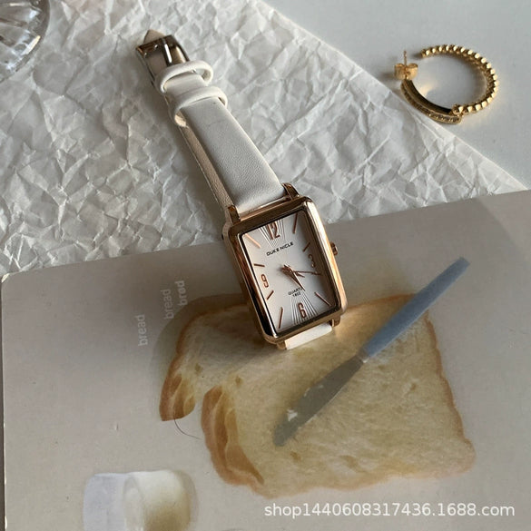 Women's Square Alloy Quartz Watch Retro Artistic And Leisure Style
