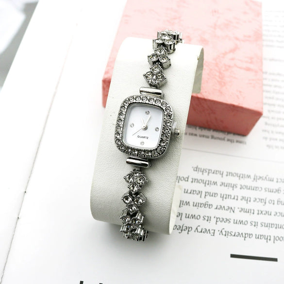 Women's Square Alloy Quartz Watch With Mineral Reinforced Glass Mirror And Stainless Steel Jewelry Buckle Simple Fashion Casual Style