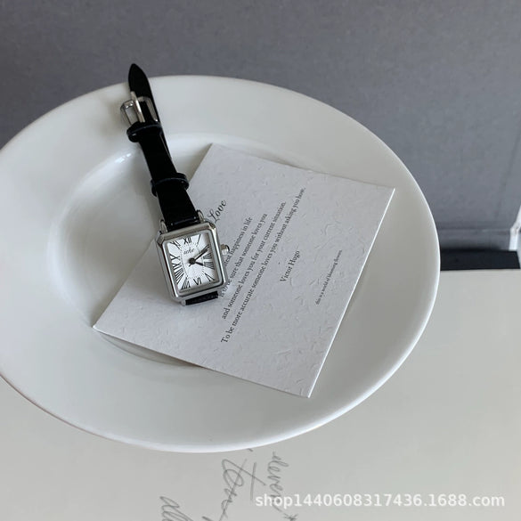 Women's Square Quartz Watch Alloy Case Ordinary Glass Mirror French Retro Middle Ancient Style