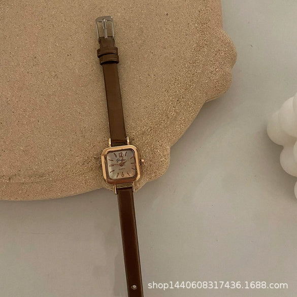 Women's Square Retro Leisure Watch Alloy Case Ordinary Glass Mirror