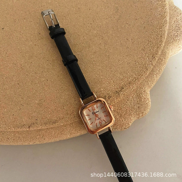 Women's Square Retro Leisure Watch Alloy Case Ordinary Glass Mirror