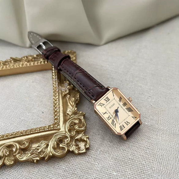 Women's Square Retro Quartz Watch With Pu Strap And Alloy Case