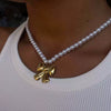 Women's Stainless Steel And Titanium Steel Animal Zodiac Light Luxury Bow Chocker Necklace With Electroplating