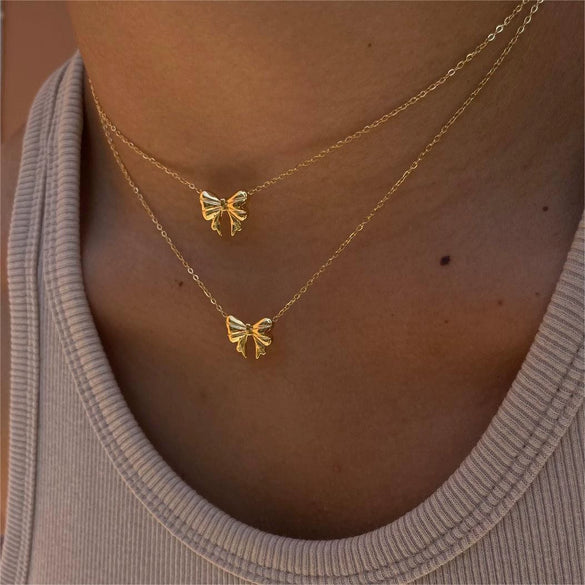 Women's Stainless Steel And Titanium Steel Animal Zodiac Light Luxury Bow Chocker Necklace With Electroplating
