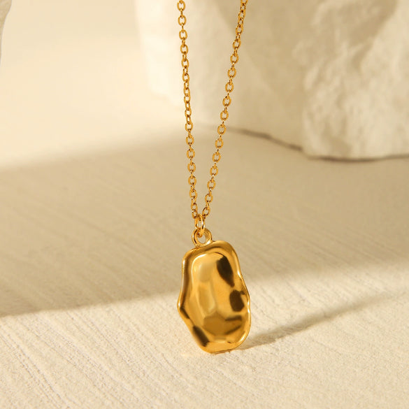 Women's Stainless Steel And Titanium Steel Geometric Irregular Pendant Necklace With Electroplating
