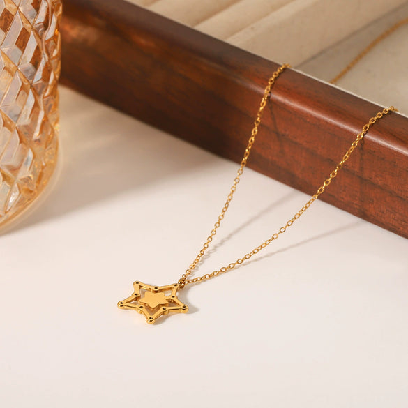 Women's Stainless Steel And Titanium Steel Geometric Star Diamond Pendant Necklace