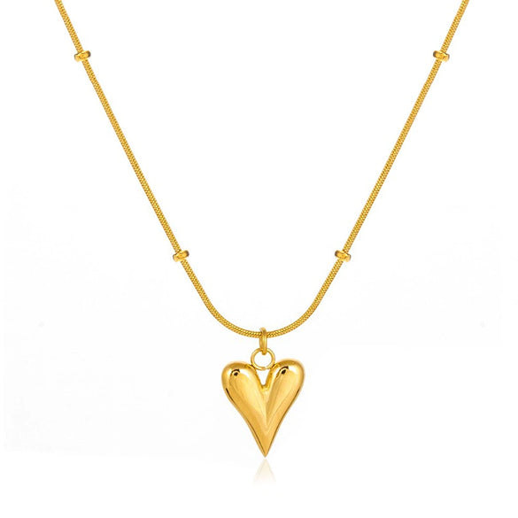 Women's Stainless Steel And Titanium Steel Heart Shaped Elegant Fashion Jewelry Necklace With Electroplating Design
