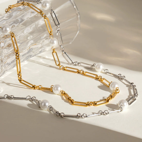 Women's Stainless Steel And Titanium Steel Light Luxury Niche Necklace With Electroplating Process