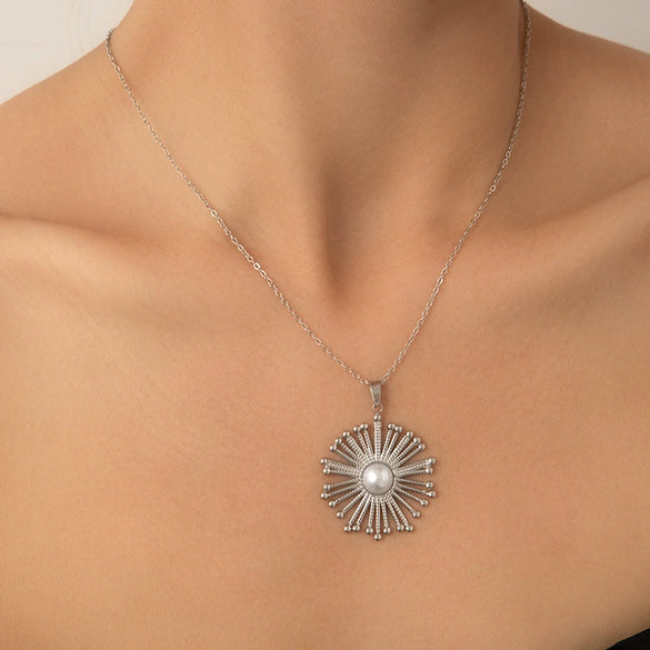 Women's Stainless Steel And Titanium Steel Sunflower Necklace Set High End Non Fading