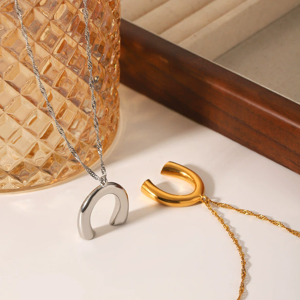 Women's Stainless Steel And Titanium Steel Water Wave Chain Ushaped Geometric Pendant Necklace With Electroplating