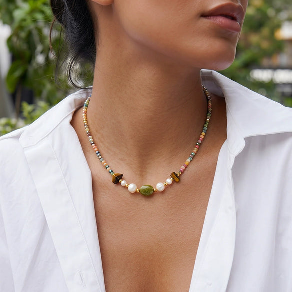 Women's Stainless Steel Beaded Collarbone Necklace With Natural Stone Pearls And Geometric Vacuum Electroplated Design