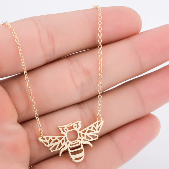 Women's Stainless Steel Bee Pendant Necklace With Cut Out Animal Design And Electroplated O Chain