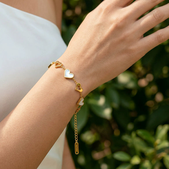 Women's Stainless Steel Bracelet With 18K Vacuum Plating White Shell Inlay Geometric Heart Pattern And Hollow Heart Design