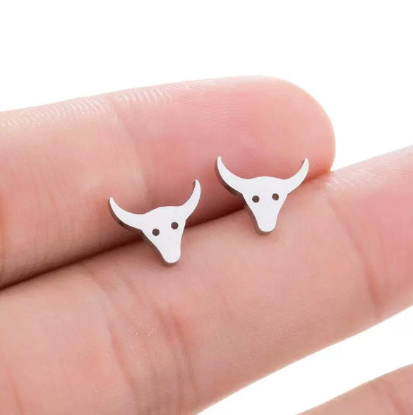 Women's Stainless Steel Bull Head Zodiac Earrings With Electroplated Finish Minimalist Animal Jewelry