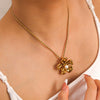 Women's Stainless Steel Cast Flower 18K Gold Plated Necklace With Pearl And Twist Chain New Fashionable Simple Design
