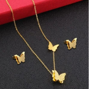 Women's Stainless Steel Double Layer Butterfly Pendant Necklace With Electroplated Ochain Design Fairy Style Jewelry