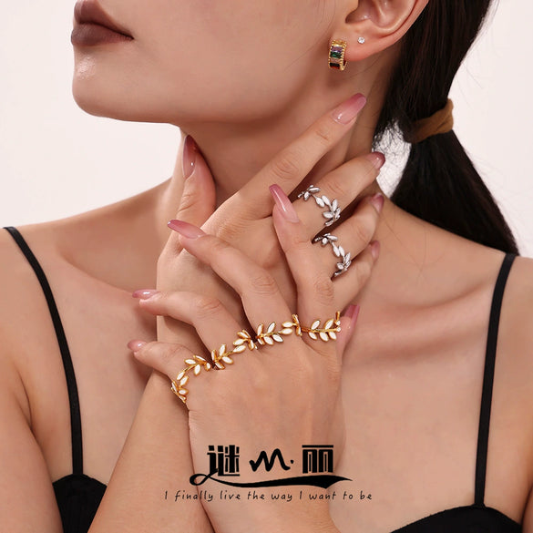 Women's 316L Stainless Steel Drip Oil Geometric Light Luxury Plated Ring