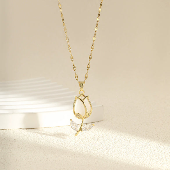 Women's Stainless Steel Flower Pendant Necklace With Mixed Gemstone Setting And Electroplating In Simple Geometric Style