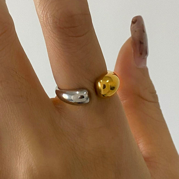 Women's Stainless Steel Geometric Design Electroplated Ring