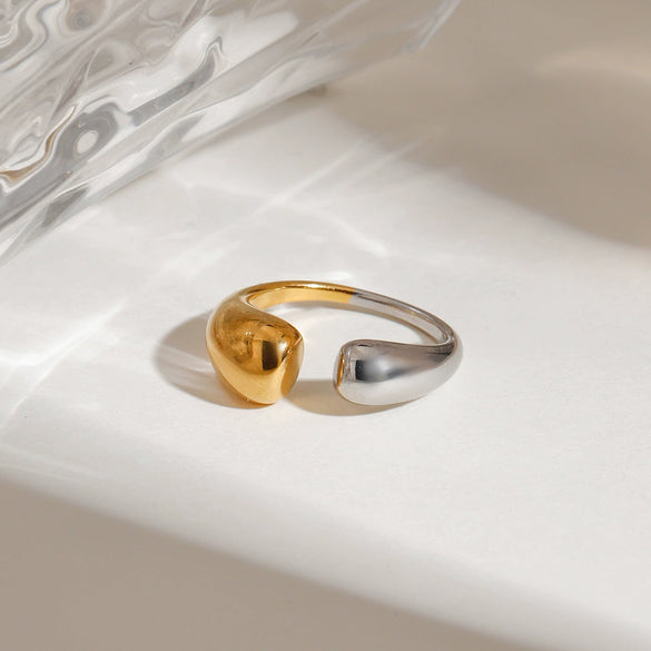 Women's Stainless Steel Geometric Design Electroplated Ring
