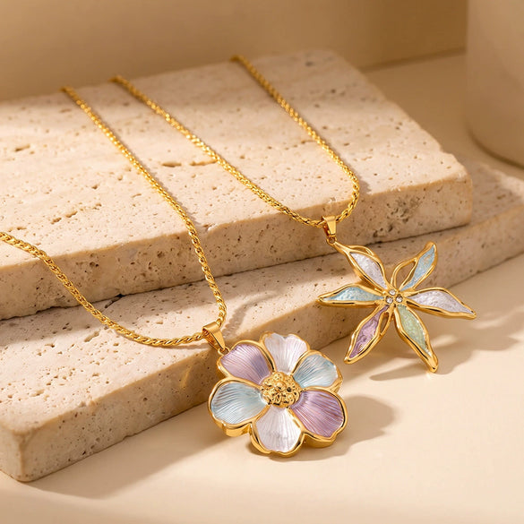Women's Stainless Steel Geometric Flower Pendant Necklace With Rhinestone Details And 18K Gold Plated Finish