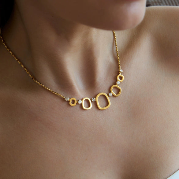 Women's Stainless Steel Geometric Hollow Pendant Necklace With Vacuum Gold Plated Finish And Lobster Clasp