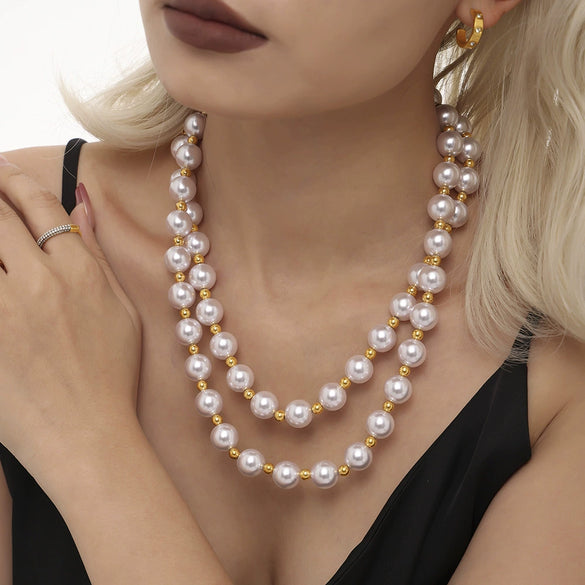 Women's Stainless Steel Geometric Light Luxury Zircon Pendant Collarbone Necklace With Electroplating Brass Chain Buckle
