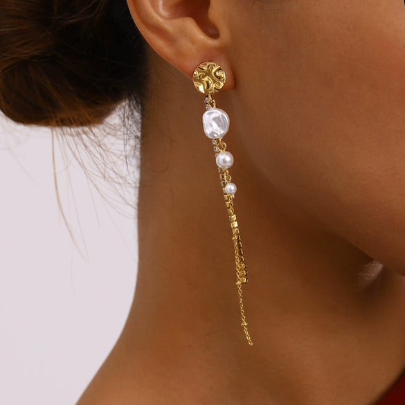 Women's Stainless Steel Geometric Pearl White Zircon Claw Chain Hammer Grain Disc Tassel Earrings With Electroplating