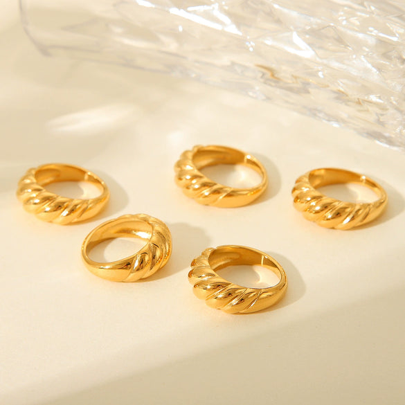 Women's Stainless Steel Geometric Ring With Electroplating
