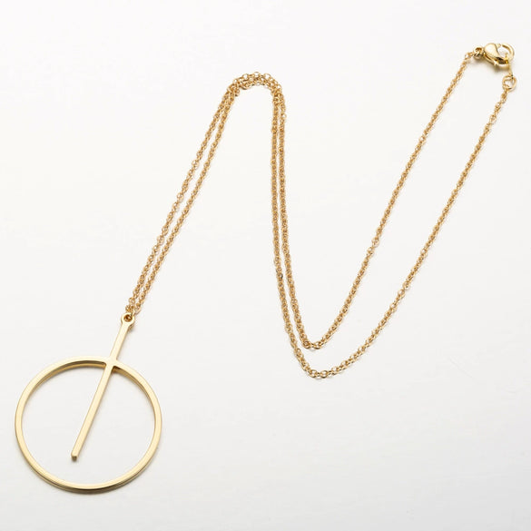 Women's Stainless Steel Geometric Round Pendant Necklace With Electroplated Finish And Ochain Design